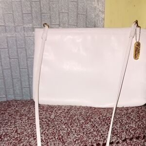 Clemente Elegant White Shoulder Bag